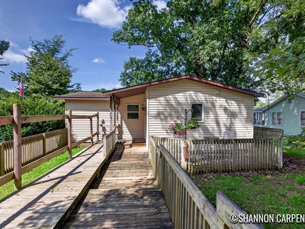 11264 Riverside Drive, White Pigeon, MI 49099