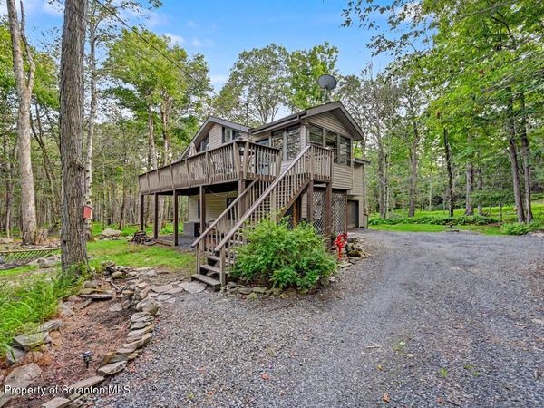 12 Mildred Drive, Clifton Twp, PA 18424
