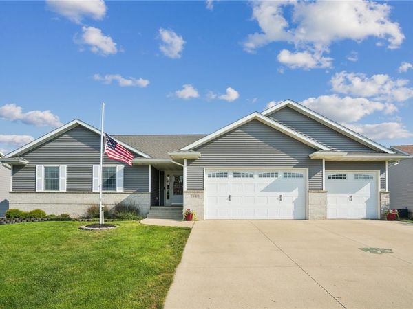 1480 Cedar Bend Dr , Palo, IA 52324