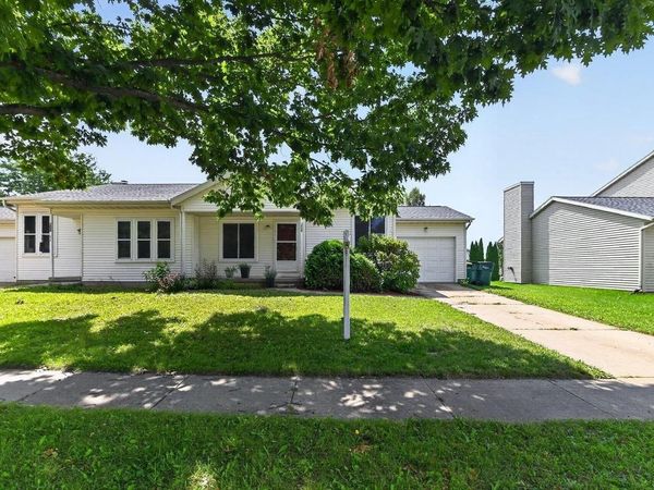 208 W Clover Lane, Unit B, Cottage Grove, WI 53527