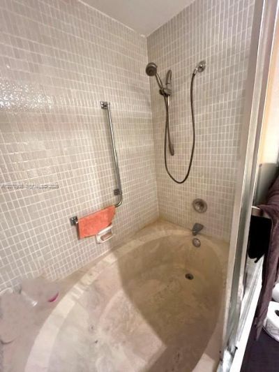 3800 Hillcrest Dr, Unit 412, Hollywood, FL 33021 Photo
