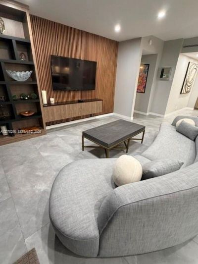 19500 Turnberry Way, Unit 25F, Aventura, FL 33180 Photo
