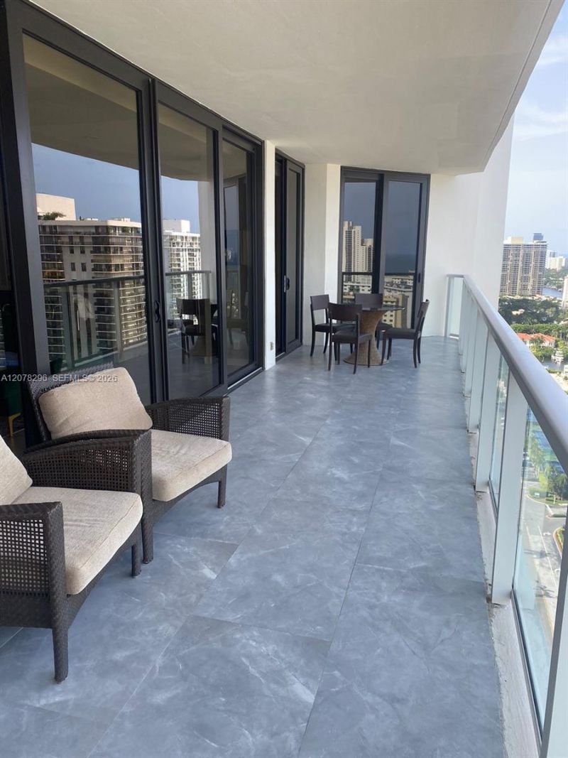 19500 Turnberry Way, Unit 25F, Aventura, FL 33180 Photo