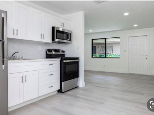 1949 Riverside Dr, Unit 2, Fort Lauderdale, FL 33312