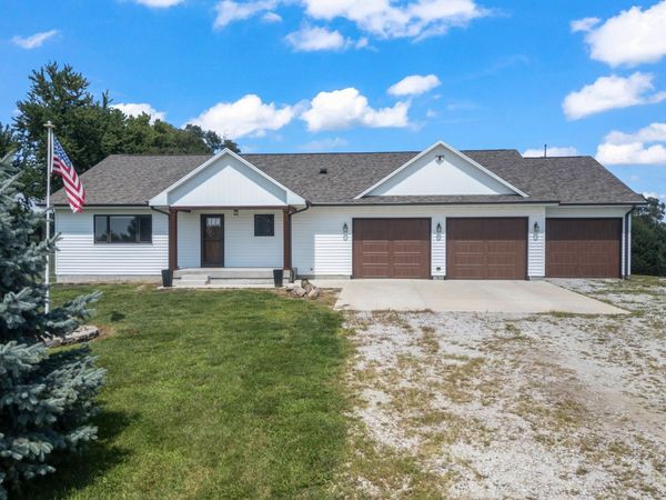 29531 650th Avenue, Maxwell, IA 50161
