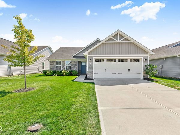 1239 Gunnison Drive , Greenfield, IN 46140