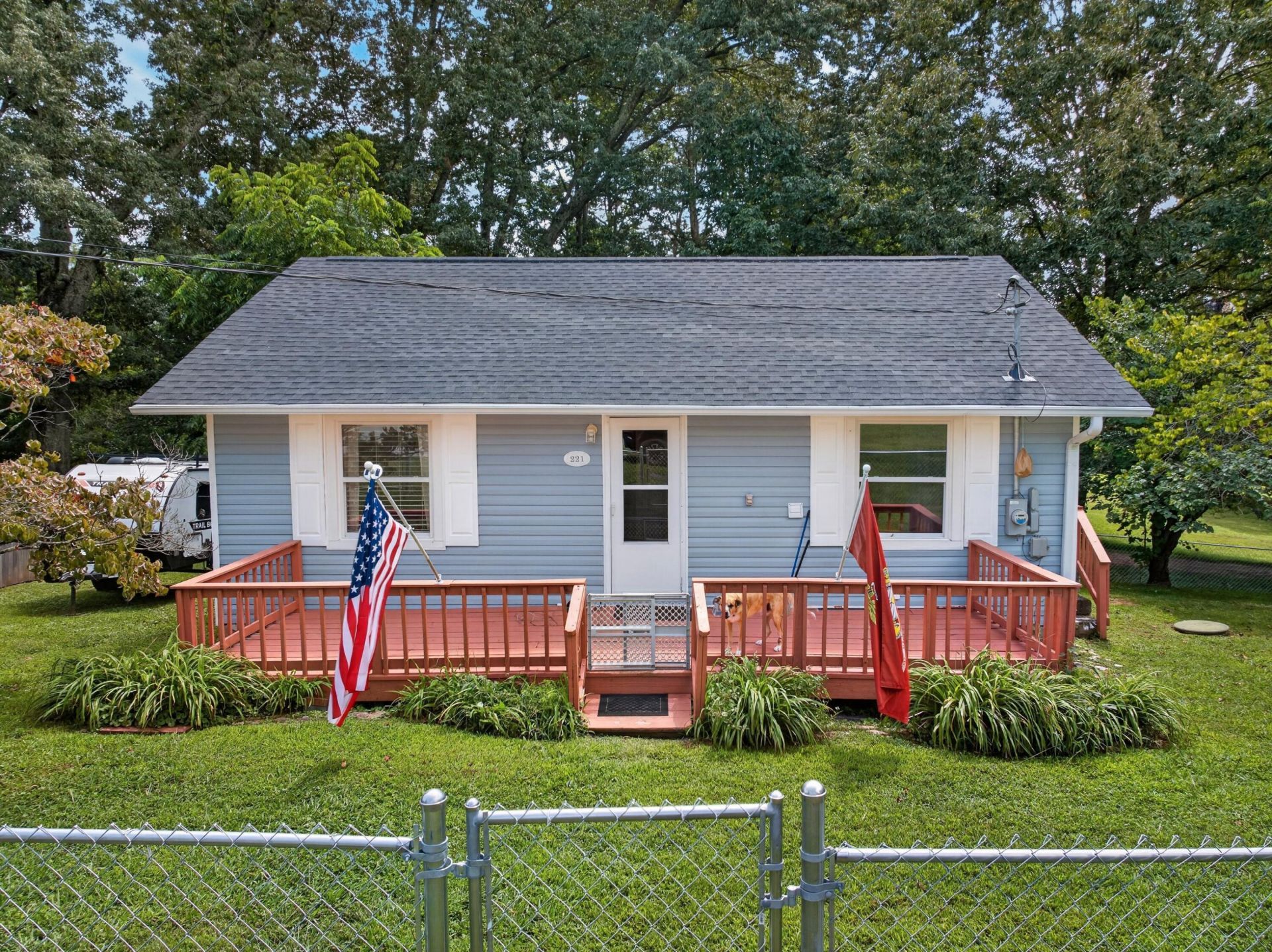 221 Oak Street, Surgoinsville, TN 37873 Main Photo