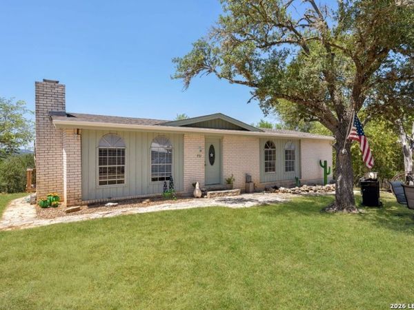 731 Mountain View Pl, Pipe Creek, TX 78063