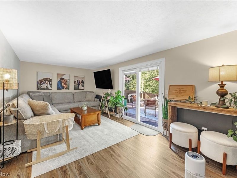 4366 Sunnyview Drive, Uniontown, OH 44685 Photo 8
