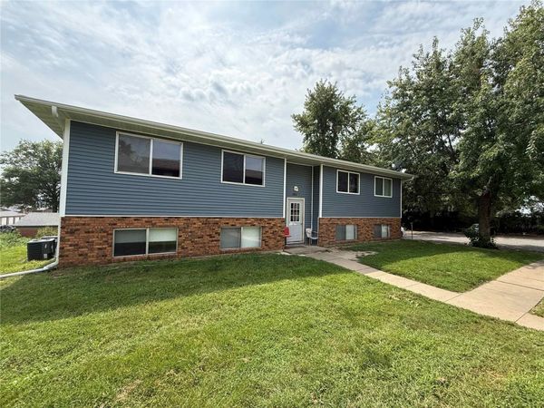 2841 Cory Court SW, Cedar Rapids, IA 52404