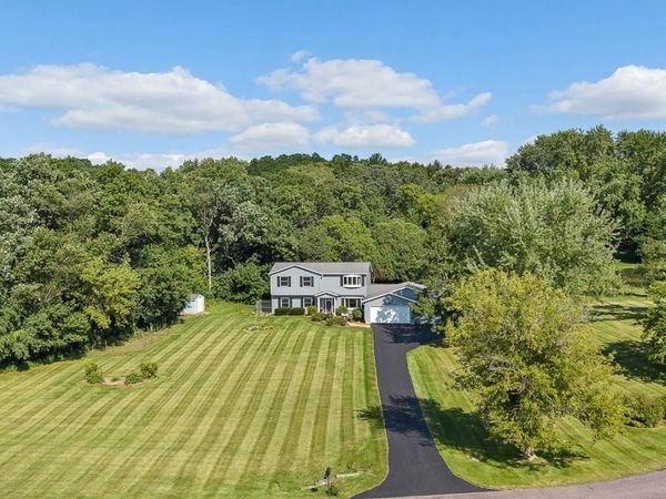 4862 Hickory Trail, Middleton, WI 53562