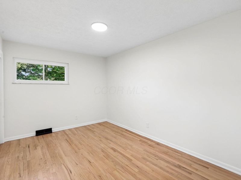 1550 Noe Bixby Road , Columbus, OH 43232 Photo 22