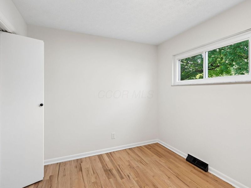 1550 Noe Bixby Road , Columbus, OH 43232 Photo 26