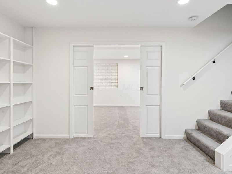 1550 Noe Bixby Road , Columbus, OH 43232 Photo 32
