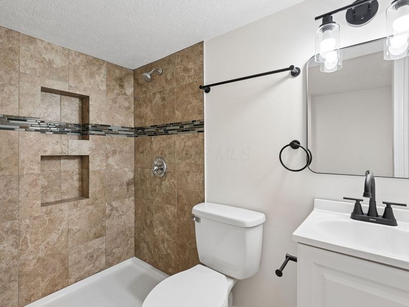 1550 Noe Bixby Road , Columbus, OH 43232 Photo 35