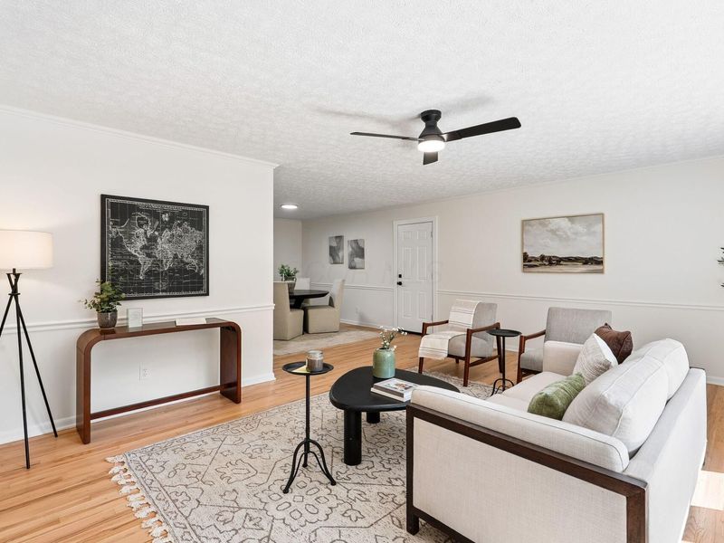 1550 Noe Bixby Road , Columbus, OH 43232 Photo 4