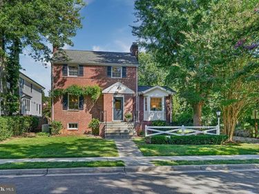 6101 22ND STREET N, ARLINGTON, VA 22205