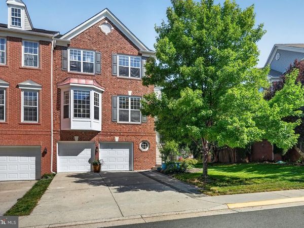 45784 MOUNTAIN PINE SQUARE, STERLING, VA 20166
