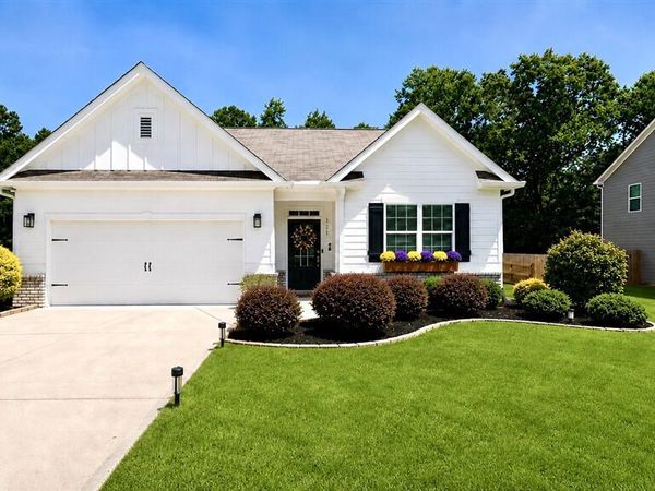 121 Lost Creek Boulevard, Dallas, GA 30132