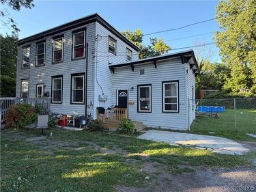 8 1/2 Noyes Street, Utica, NY 13502