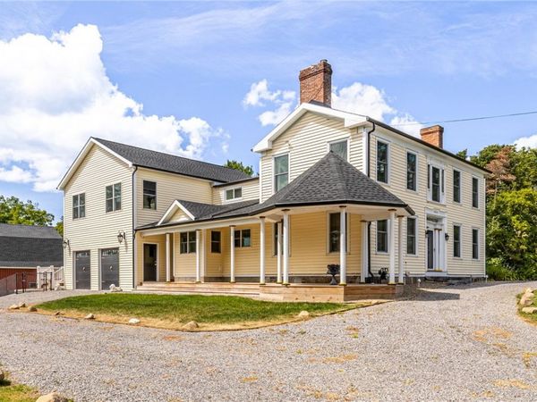 10230 S Street Road, Le Roy, NY 14482