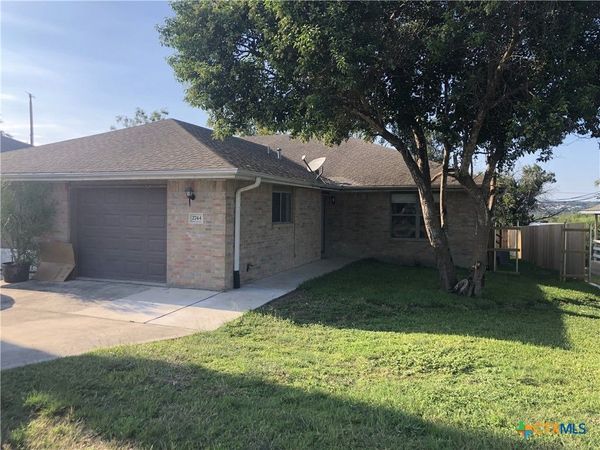 2744 N Heynis , New Braunfels, TX 78130