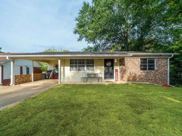 104 Clyde , Hot Springs, AR 71913