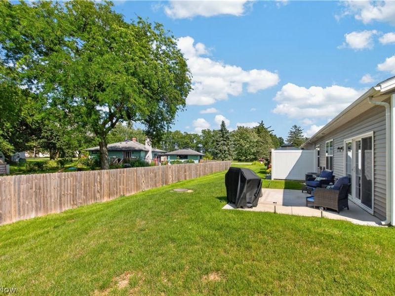 258 Silver Spring Circle, Elyria, OH 44035 Photo 24
