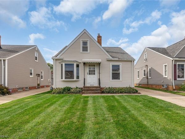 8323 Renwood Drive , Parma, OH 44129