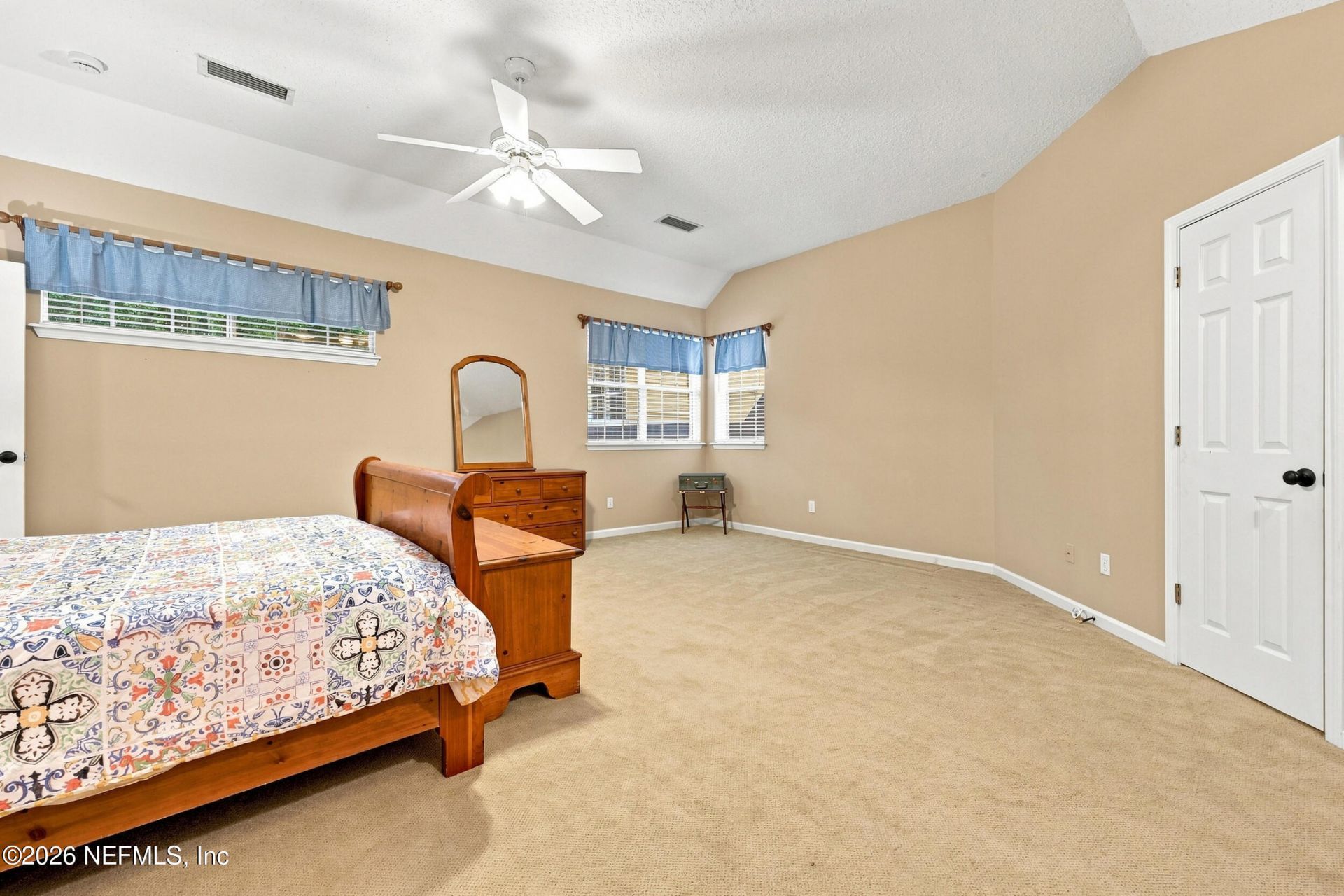 8658 Pebble Creek Lane, Jacksonville, FL 32256 Photo