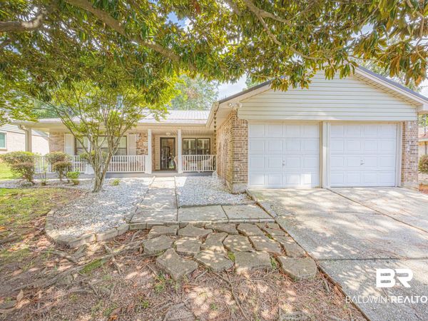 116 Lake Forest Boulevard, Daphne, AL 36526