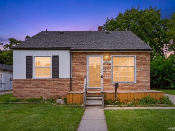 23833 Couzens Avenue, Hazel Park, Mi 48030