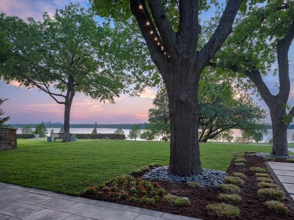 9210 W Lake Highlands Drive, Dallas, TX 75218