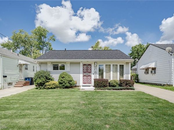 16225 Clearview Avenue , Cleveland, OH 44128