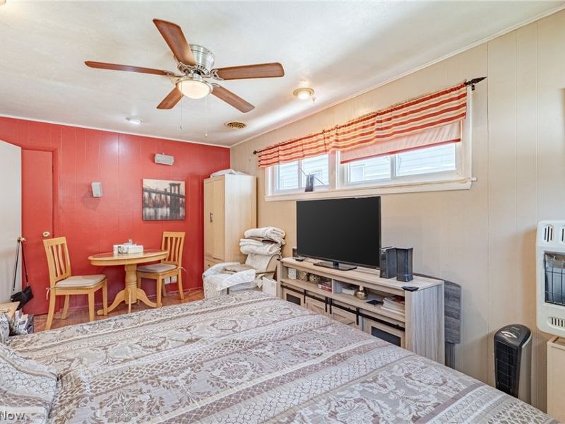 16225 Clearview Avenue, Cleveland, OH 44128 Photo 12