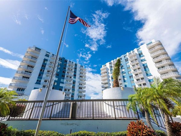 935 N HALIFAX AVENUE , Unit 1105, DAYTONA BEACH, FL 32118
