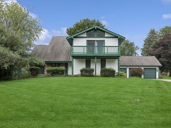 7239 Great Hill Road , Crystal Lake, IL 60012