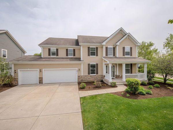 781 Richwood Avenue , Elgin, IL 60124