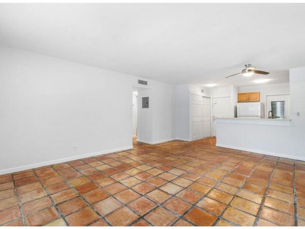 420 SE 2nd Avenue, Unit 2, Deerfield Beach, FL 33441