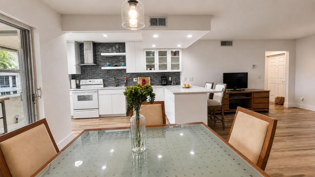 21 Colonial Club Drive, Unit 303, Boynton Beach, FL 33435 Photo