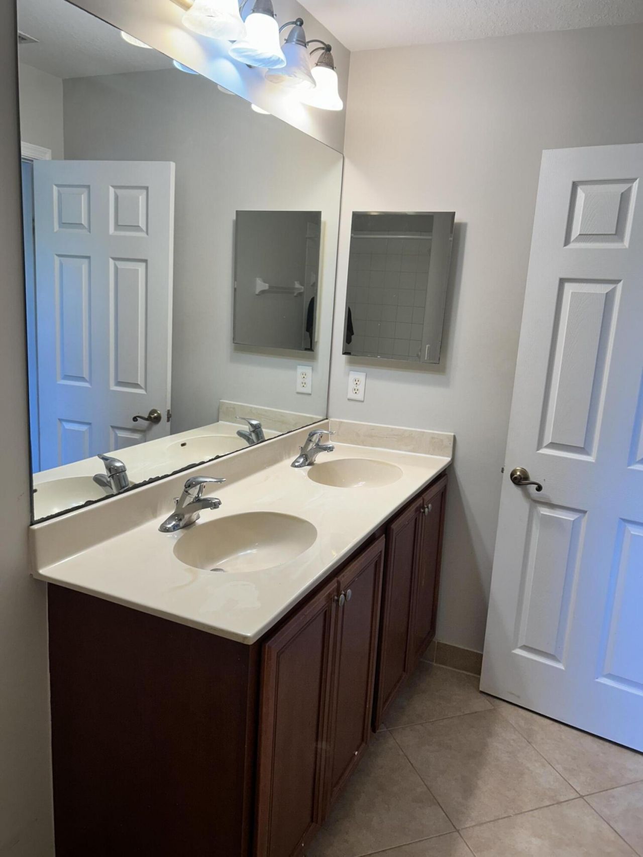 9115 Chambers Street, Tamarac, FL 33321 Photo