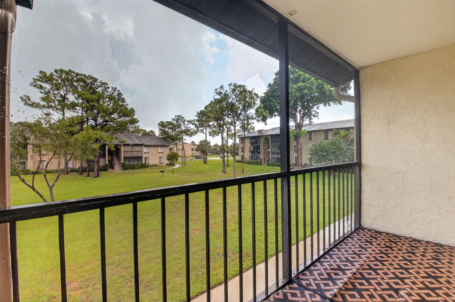 720 Sunny Pine Way, Unit G2, Greenacres, FL 33415 Photo