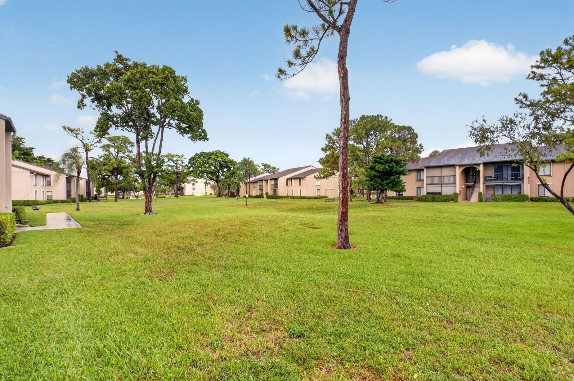 720 Sunny Pine Way, Unit G2, Greenacres, FL 33415 Photo