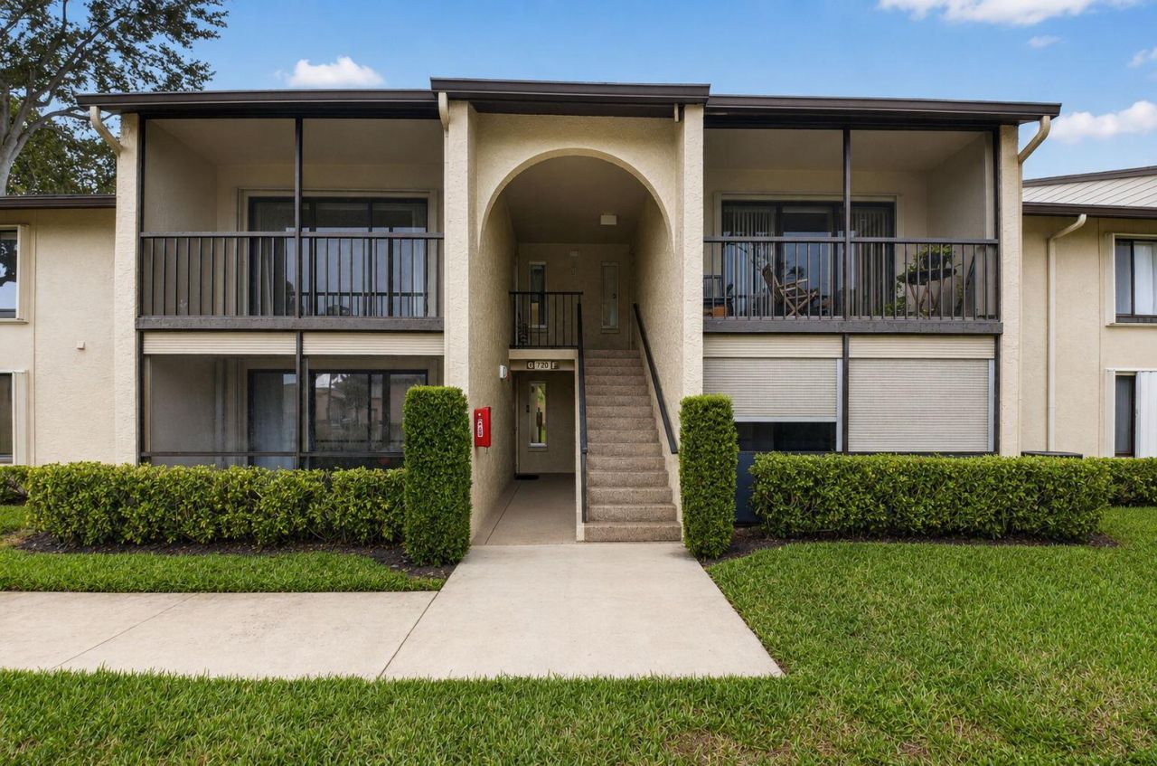 720 Sunny Pine Way, Unit G2, Greenacres, FL 33415 Photo
