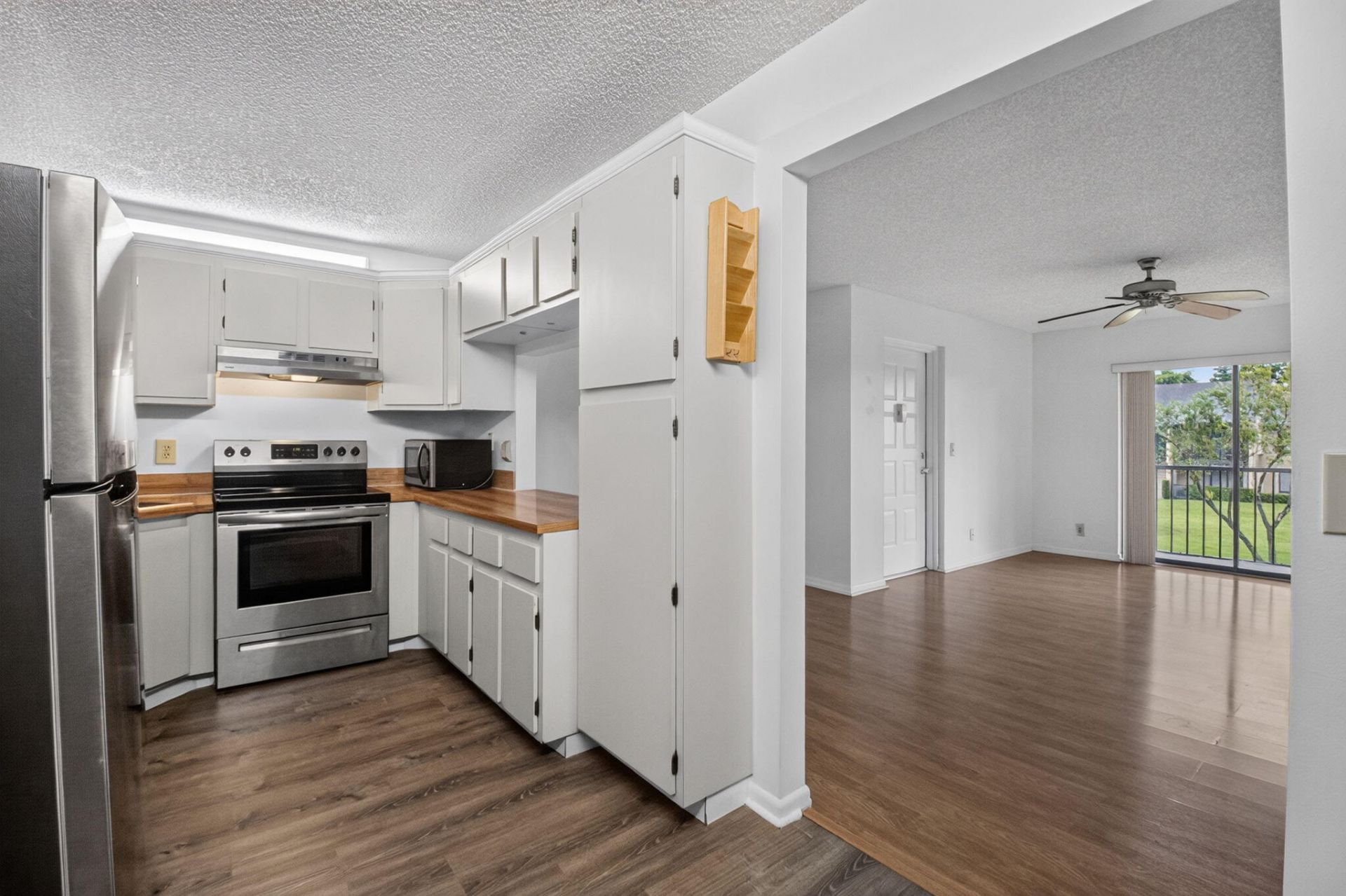 720 Sunny Pine Way, Unit G2, Greenacres, FL 33415 Photo