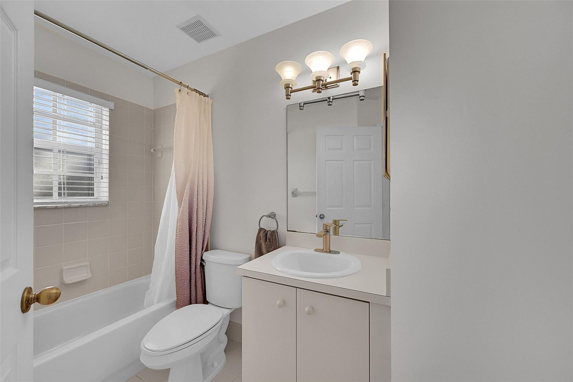 5361 NW 90th Avenue, Sunrise, FL 33351 Photo