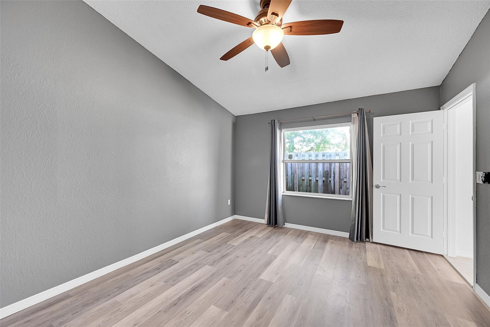 5361 NW 90th Avenue, Sunrise, FL 33351 Photo