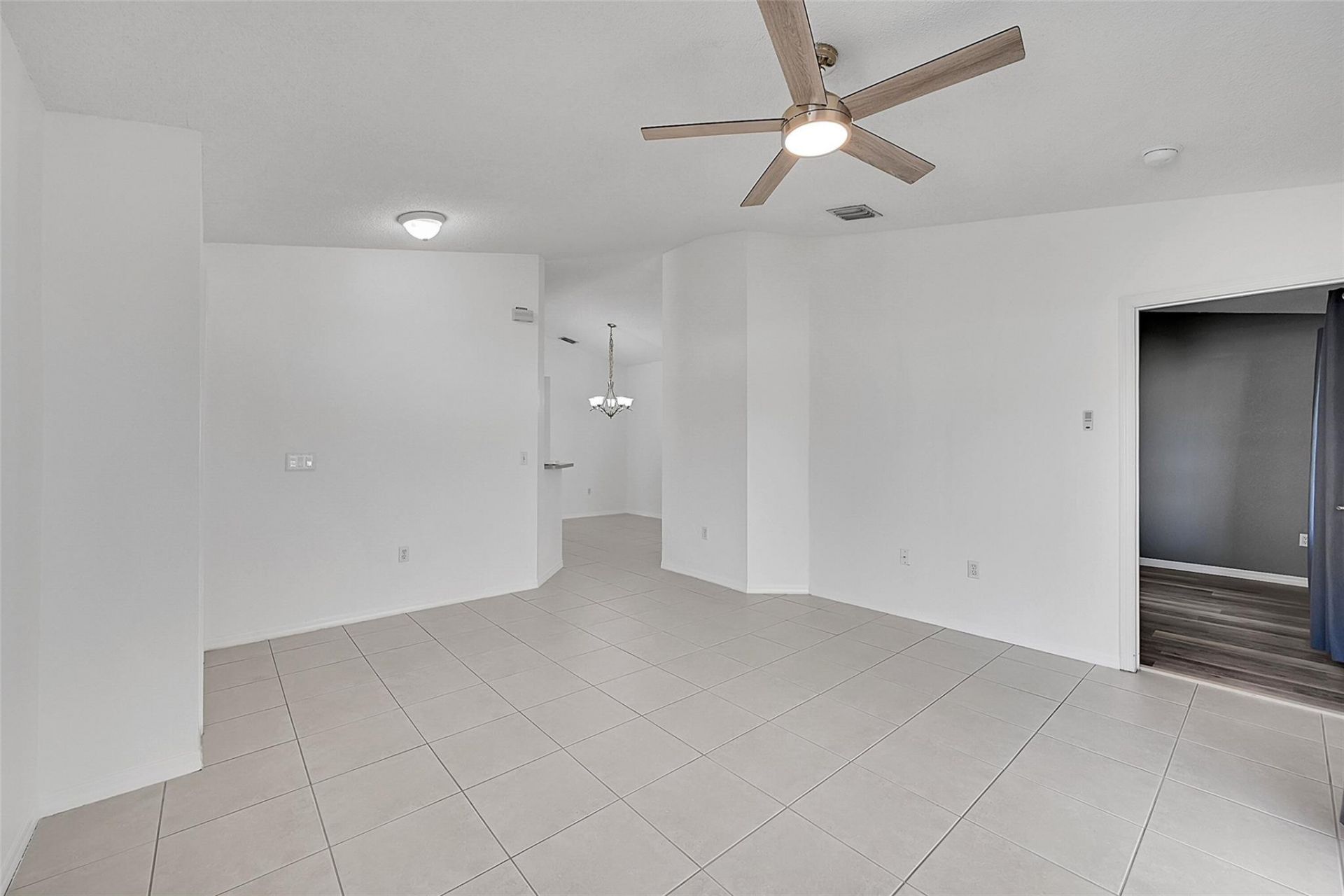 5361 NW 90th Avenue, Sunrise, FL 33351 Photo