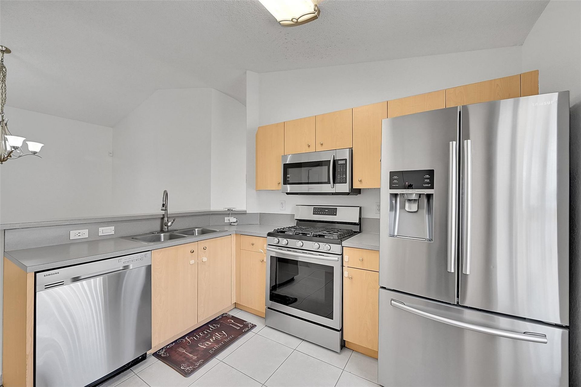 5361 NW 90th Avenue, Sunrise, FL 33351 Photo