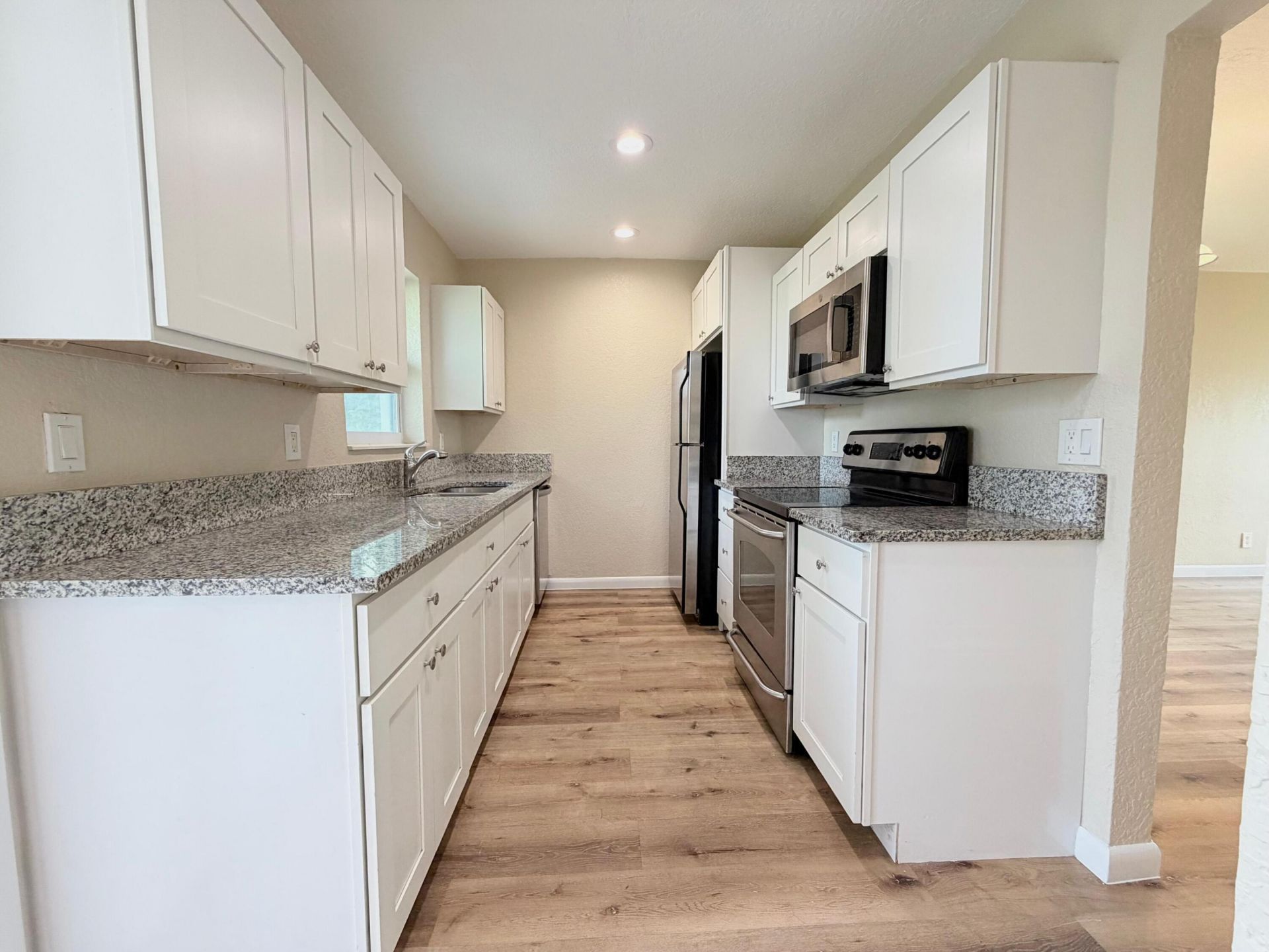 8748 Sunset Drive, Palm Beach Gardens, FL 33410 Photo